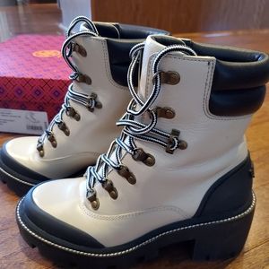 Tory Burch Ivory/Black Lug Sole Hiker Ankle Boot Nappa Leather Size 7.5 Unique